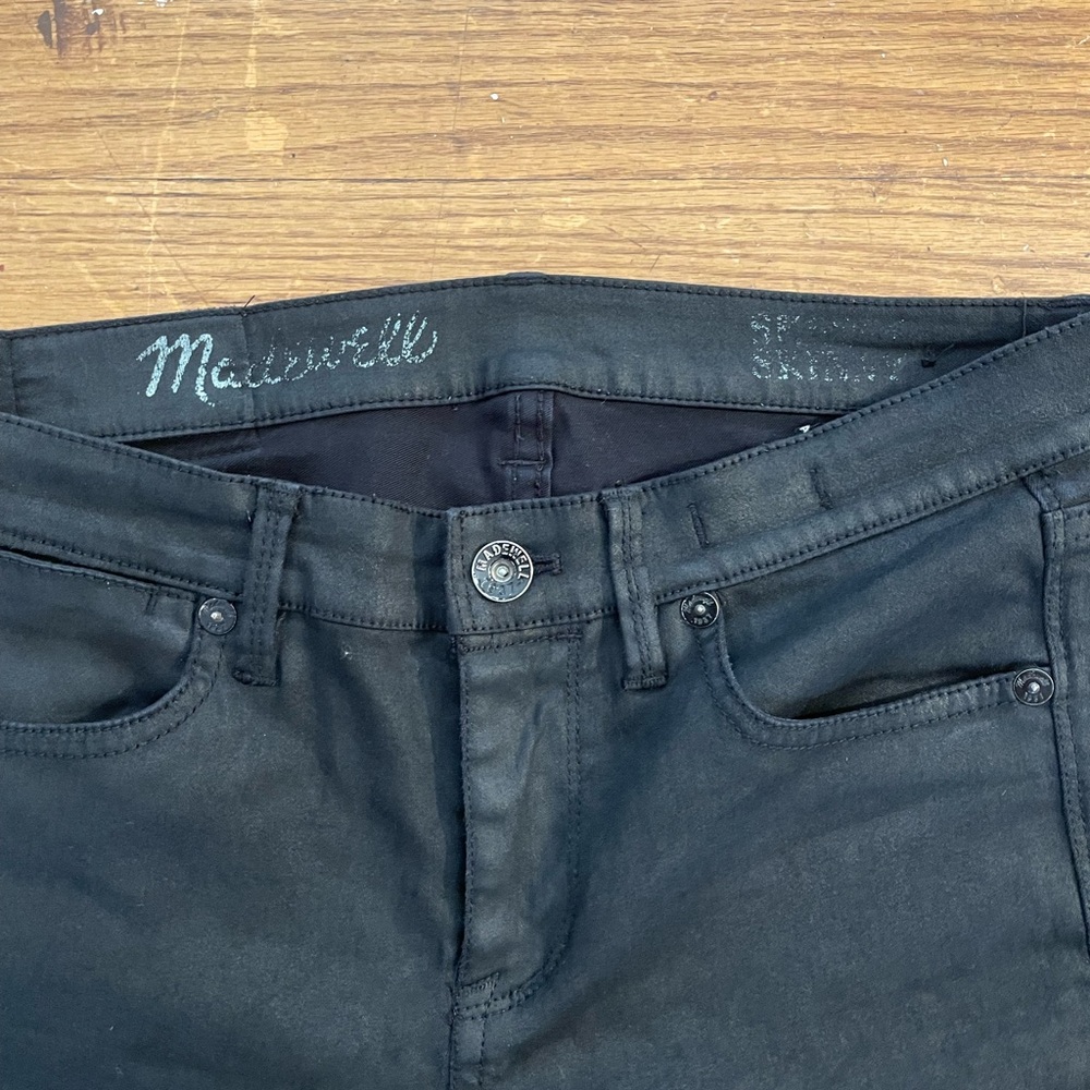 MadeWell Women’s Midrise Coated black Skinny Jeans - Picture 4 of 5